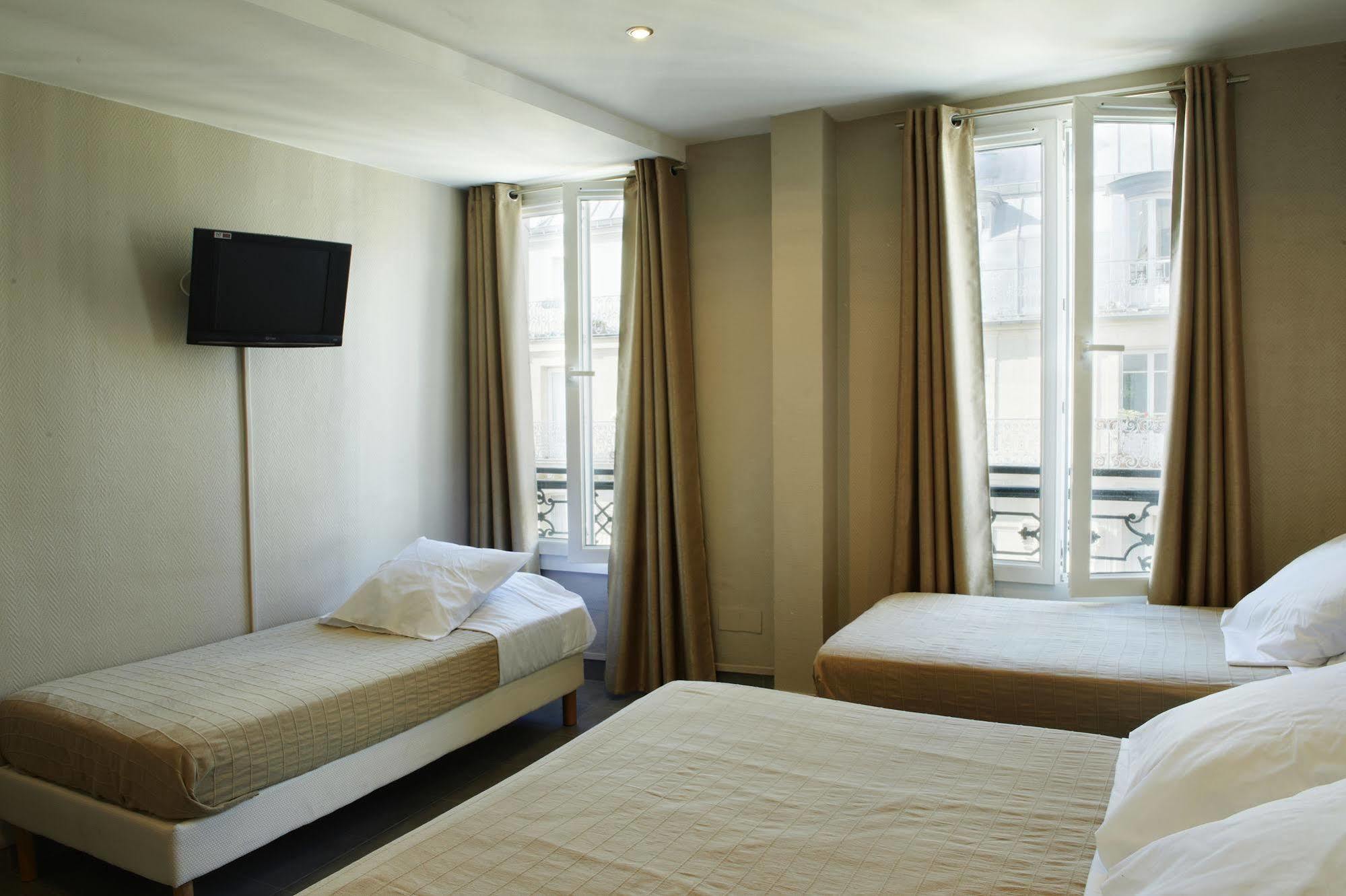 Montmartre Clignancourt * Parijs